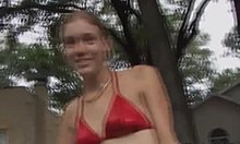 Increíbles escenas de sexo brutal con una adolescente rubia curvilínea