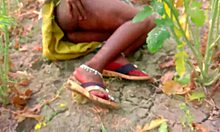 Indiase vrouw wordt brutaal geneukt in zelfgemaakte ruwe seksvideo